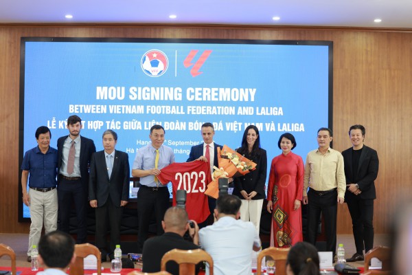 Thanh Bùi sáng lập Học viện La Liga tại Việt Nam, mở cơ hội hợp tác với Real Madrid