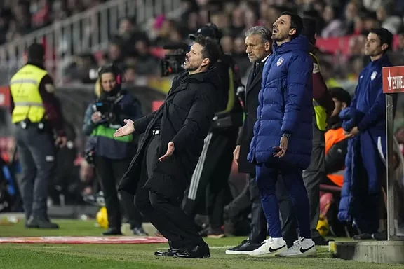 Girona đả bại Atletico Madrid, HLV Simeone thẫn thờ: ‘Đối thủ quá đẳng cấp’ Girona đả bại Atletico Madrid, HLV Simeone thẫn thờ: ‘Đối thủ quá đẳng cấp’