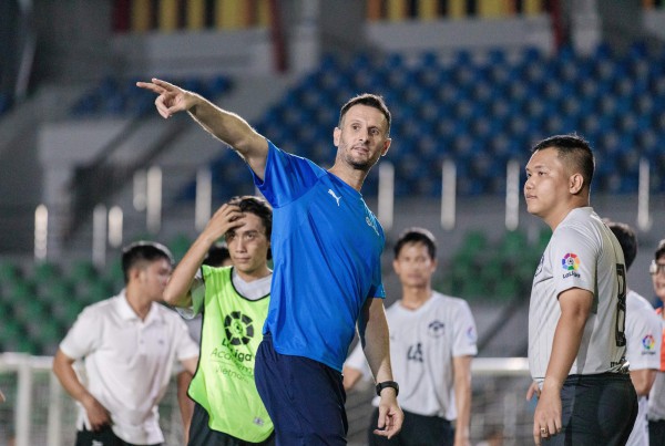 Chuyên gia cực giỏi của La Liga sẽ thay đổi tư duy cho các HLV Việt Nam Chuyên gia cực giỏi của La Liga sẽ thay đổi tư duy cho các HLV Việt Nam