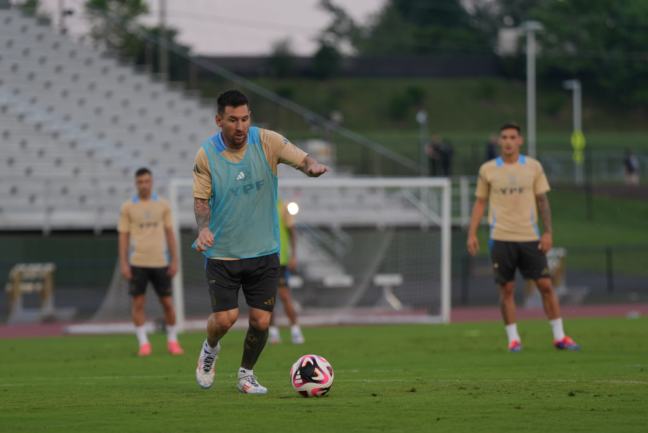 Copa America: Đội tuyển Argentina đến Washington DC, Messi bị soi kỹ