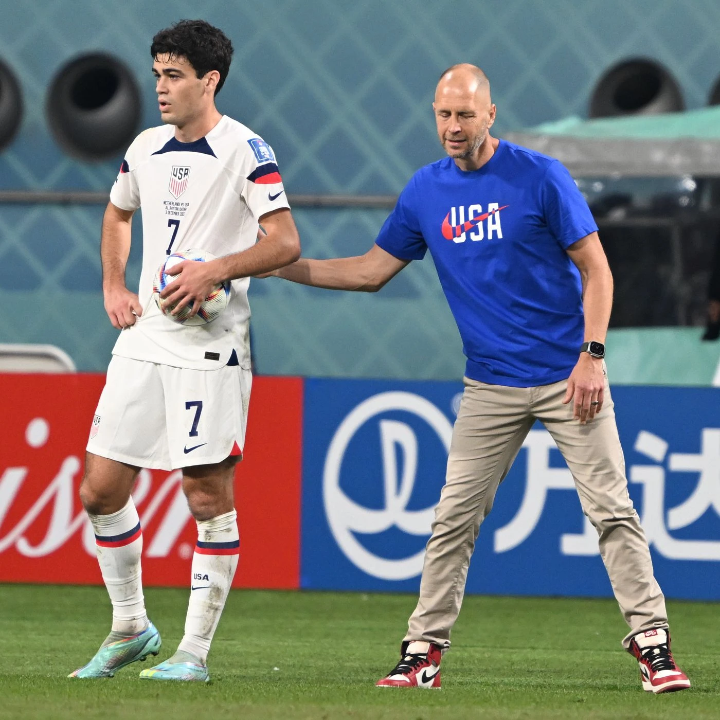 Copa America: Chỉ vì đội tuyển Mỹ chơi quá tệ, CĐV đòi tống HLV… vào tù