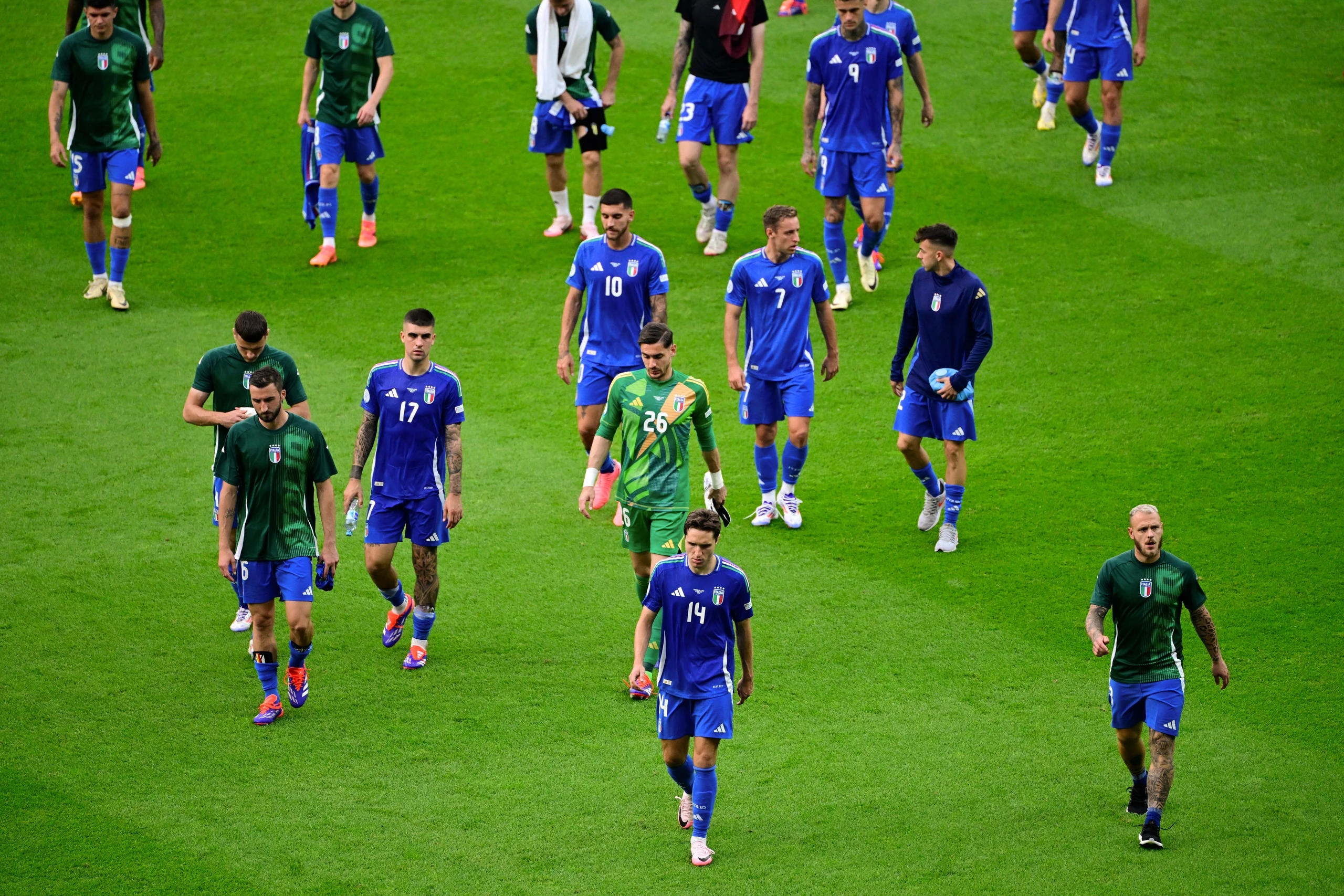 Đừng khóc cho người Ý!