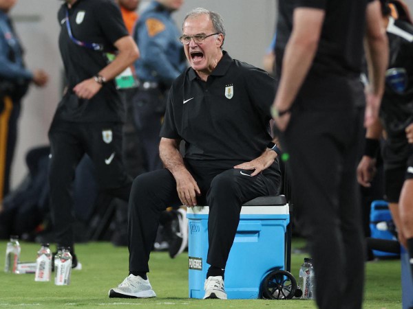 Vì sao nhiều HLV bỗng dưng bị phạt cấm chỉ đạo ở Copa America?