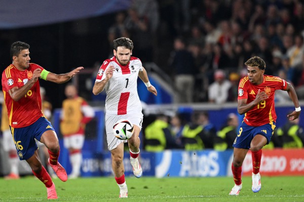 Vùi dập Georgia, Tây Ban Nha hẹn Đức ở tứ kết EURO 2024