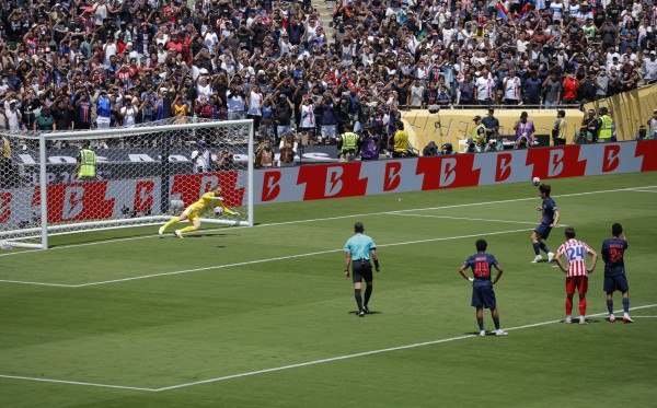 FIFA thắng lớn nhờ hiệu ứng Messi, thêm trận đấu lập kỷ lục hơn 80.000 khán giả