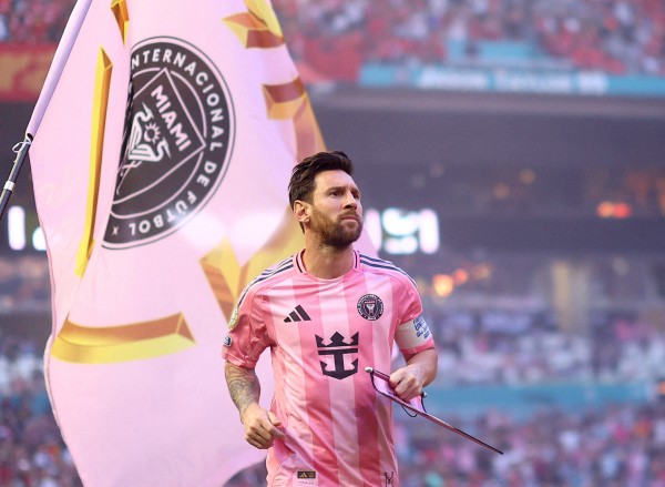 FIFA thắng lớn nhờ hiệu ứng Messi, thêm trận đấu lập kỷ lục hơn 80.000 khán giả