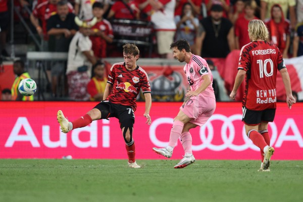 Messi bỏ trận All Star game, MLS bất lực xử phạt? Messi bỏ trận All Star game, MLS bất lực xử phạt?