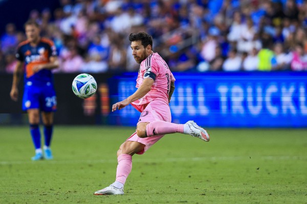 Messi gặp khắc tinh, chi tiết De Paul đến Inter Miami được hé lộ Messi gặp khắc tinh, chi tiết De Paul đến Inter Miami được hé lộ