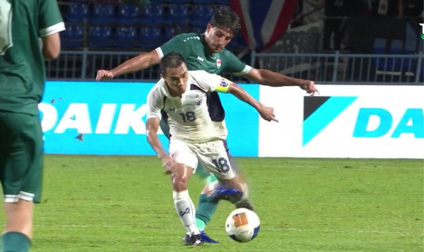 Đội tuyển Thái Lan thua, suýt ẩu đả: Cầu thủ Iraq phải 'trốn', Madam Pang nói gì? Đội tuyển Thái Lan thua, suýt ẩu đả: Cầu thủ Iraq phải 'trốn', Madam Pang nói gì?