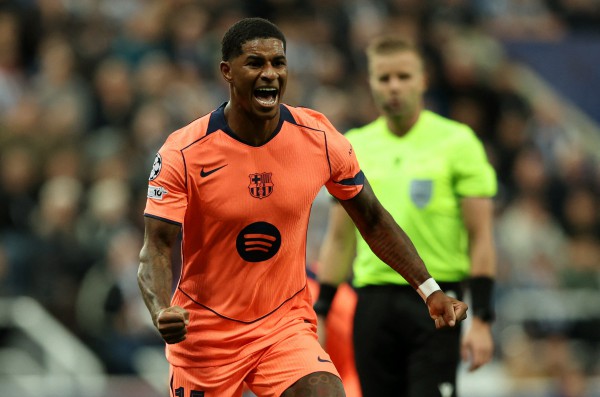 ‘Kép phụ’ thay Yamal làm điều khiến HLV Hansi Flick phấn khích, Barca thắng hú vía Newcastle