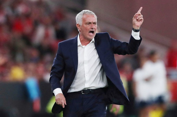 Đại gia nào dễ ngã ngựa ở Champions League, HLV Mourinho có thắng nổi đội bóng cũ? Đại gia nào dễ ngã ngựa ở Champions League, HLV Mourinho có thắng nổi đội bóng cũ?