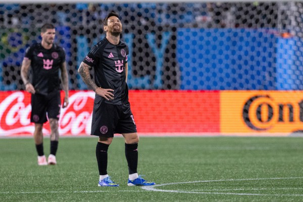 HLV Mascherano bênh vực Messi, Ronaldo nhận chiếc giày vàng Saudi Pro League HLV Mascherano bênh vực Messi, Ronaldo nhận chiếc giày vàng Saudi Pro League