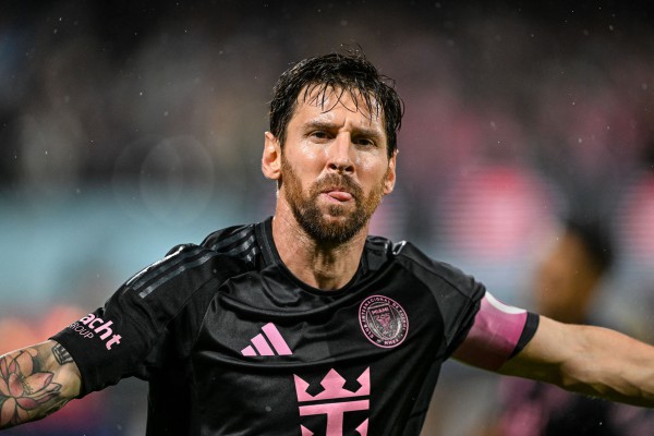Messi lập kỷ lục lịch sử, Inter Miami thắng tưng bừng vọt lên tốp 3 MLS