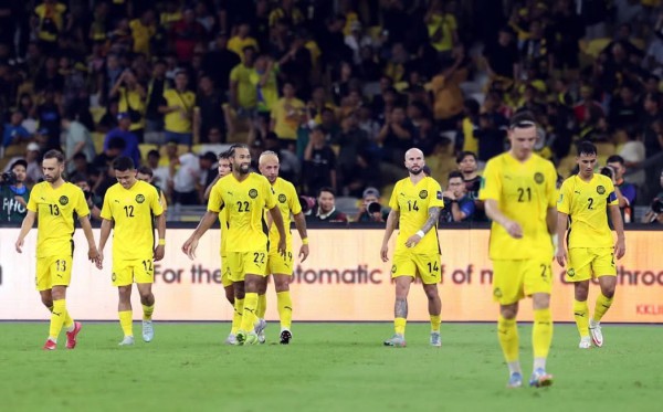 Nóng: FIFA tung bằng chứng chi tiết những sai phạm của FAM, cả 7 cầu thủ nhập tịch không có tổ tiên Malaysia Nóng: FIFA tung bằng chứng chi tiết những sai phạm của FAM, cả 7 cầu thủ nhập tịch không có tổ tiên Malaysia