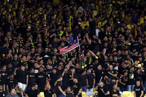 Có 2 ngôi sao chính hiệu Malaysia thế này, sao FAM phải 'đi đường tắt', nhập tịch lậu! Có 2 ngôi sao chính hiệu Malaysia thế này, sao FAM phải 'đi đường tắt', nhập tịch lậu!