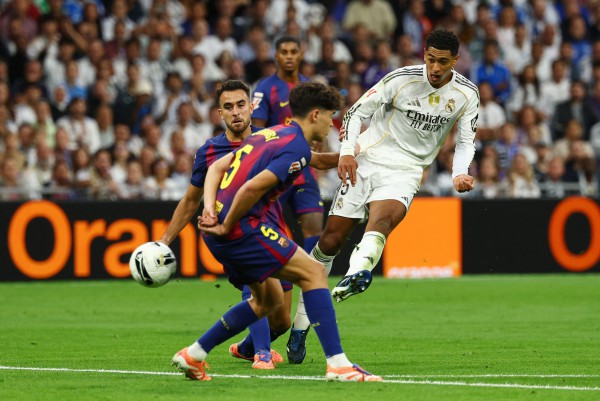 Real Madrid đánh bại Barca ở ‘Siêu kinh điển’: Mbappe cực hay, VAR gây tranh cãi