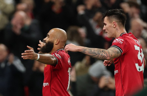 HLV Amorim hành động ‘lạ’ chưa từng thấy, M.U đè bẹp Brighton bằng lối đá khó tin HLV Amorim hành động ‘lạ’ chưa từng thấy, M.U đè bẹp Brighton bằng lối đá khó tin