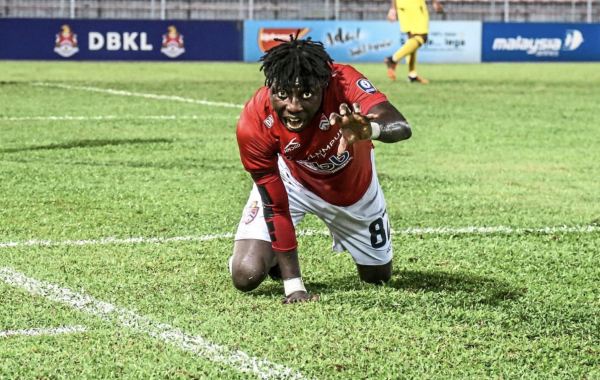 AFC chưa 'kết án' vụ gian lận, Malaysia gọi 3 cầu thủ nhập tịch cho trận gặp Lào: Là ai? AFC chưa 'kết án' vụ gian lận, Malaysia gọi 3 cầu thủ nhập tịch cho trận gặp Lào: Là ai?