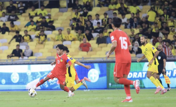 Báo chí Malaysia có động thái bất ngờ: Khen đội tuyển, không đòi sa thải HLV Cklamovski nữa