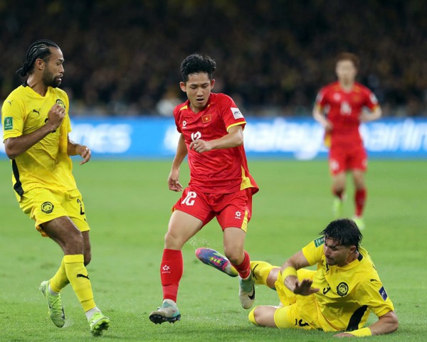 Bóng đá Malaysia trước giờ G: Đội tuyển Việt Nam cũng nín thở chờ đợi Bóng đá Malaysia trước giờ G: Đội tuyển Việt Nam cũng nín thở chờ đợi