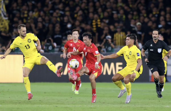 CĐV Malaysia phẫn nộ vì bị ‘lừa gạt’, đòi FIFA xóa sổ FAM cho đỡ xấu hổ CĐV Malaysia phẫn nộ vì bị ‘lừa gạt’, đòi FIFA xóa sổ FAM cho đỡ xấu hổ