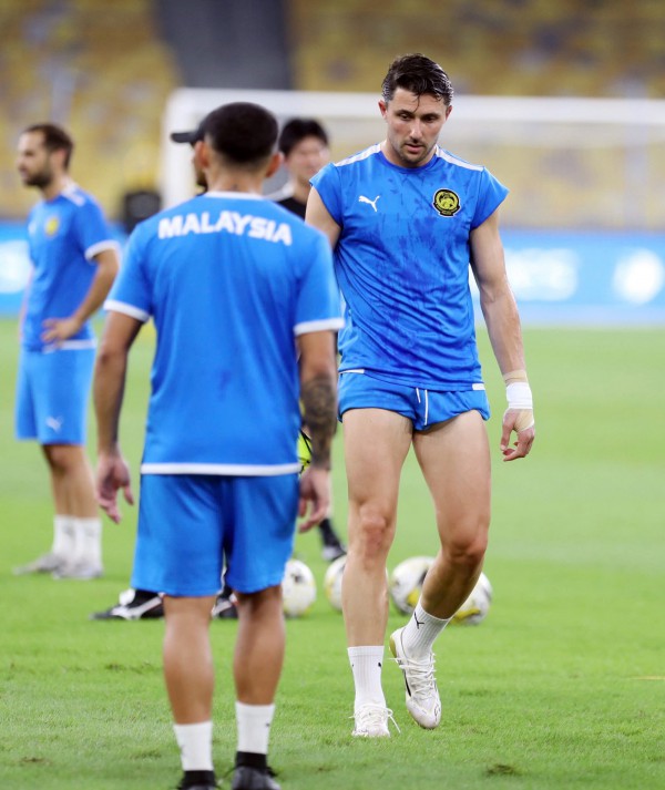 Cẩn thận với tin giả về phán quyết của AFC đối với bóng đá Malaysia do nhập tịch ‘lậu’ Cẩn thận với tin giả về phán quyết của AFC đối với bóng đá Malaysia do nhập tịch ‘lậu’