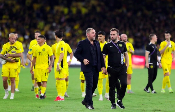 FAM lách luật như thế nào để làm hồ sơ giả cho tận 7 cầu thủ nhập tịch? FAM lách luật như thế nào để làm hồ sơ giả cho tận 7 cầu thủ nhập tịch?