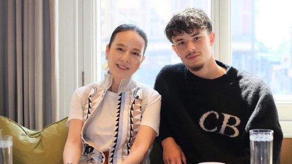 Madam Pang chơi lớn, chiêu mộ sao trẻ từng khoác áo Chelsea cho đội tuyển Thái Lan Madam Pang chơi lớn, chiêu mộ sao trẻ từng khoác áo Chelsea cho đội tuyển Thái Lan