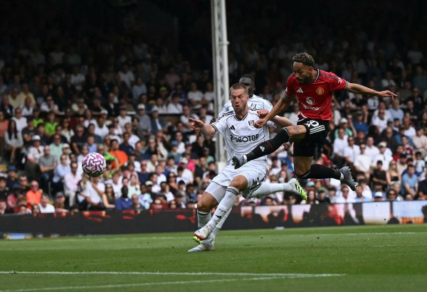 Ngoại hạng Anh: M.U trước 'cú ăn ba' Ngoại hạng Anh: M.U trước 'cú ăn ba'