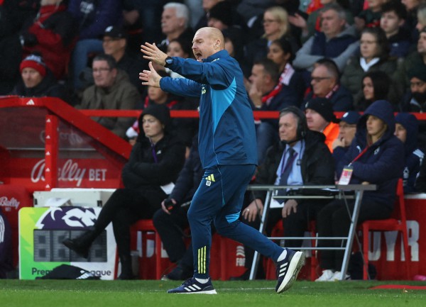 Dẫn trước nhờ trọng tài sai lầm, M.U vẫn hòa thót tim: HLV Amorim ‘hiện nguyên hình’? Dẫn trước nhờ trọng tài sai lầm, M.U vẫn hòa thót tim: HLV Amorim ‘hiện nguyên hình’?