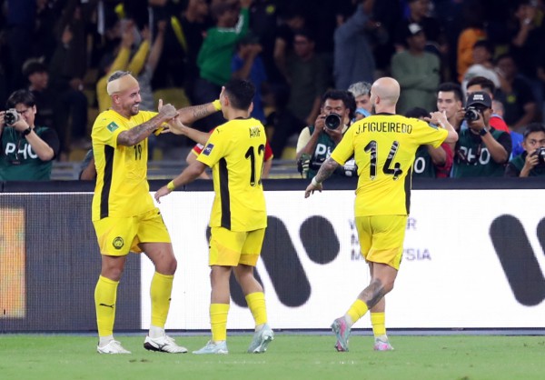 Mới: 7 cầu thủ nhập tịch lậu kiện FAM, đòi Malaysia bồi thường vì mất trắng sự nghiệp Mới: 7 cầu thủ nhập tịch lậu kiện FAM, đòi Malaysia bồi thường vì mất trắng sự nghiệp