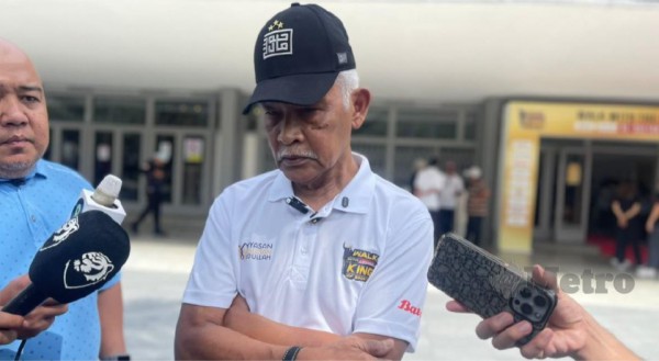 Cựu Tổng thư ký FAM: ‘Bóng đá Malaysia sẽ bị đình chỉ toàn diện nếu thua ở CAS' Cựu Tổng thư ký FAM: ‘Bóng đá Malaysia sẽ bị đình chỉ toàn diện nếu thua ở CAS'