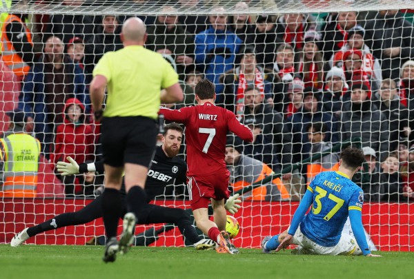 ‘Bom tấn’ Florian Wirtz làm điều đặc biệt, Liverpool đánh bại Wolves: Vẫn khó đuổi kịp Arsenal ‘Bom tấn’ Florian Wirtz làm điều đặc biệt, Liverpool đánh bại Wolves: Vẫn khó đuổi kịp Arsenal