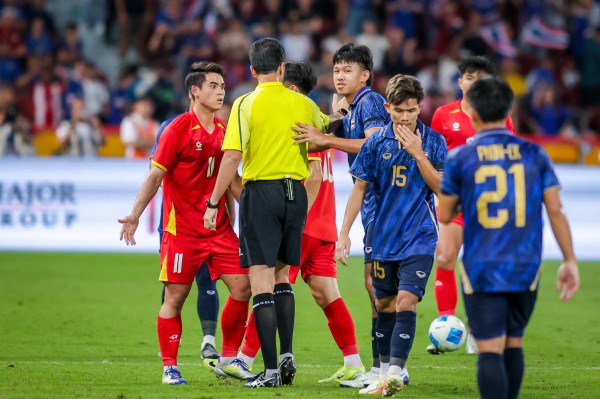 Những nỗi đau của bóng đá Thái Lan tiếp tục bị 'mổ xẻ', đội U.23 lại gặp tai họa