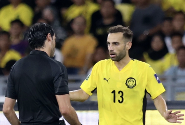 Nóng: 7 cầu thủ Malaysia nhập tịch ‘lậu’ được thi đấu trở lại, động thái gây sốc của CAS Nóng: 7 cầu thủ Malaysia nhập tịch ‘lậu’ được thi đấu trở lại, động thái gây sốc của CAS