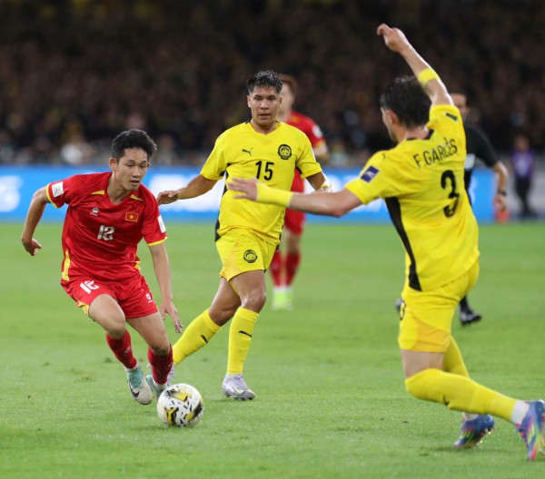 CAS hoãn phán quyết, FAM và 7 cầu thủ nhập tịch lậu chớ vội mừng: Thủ tục pháp lý bình thường