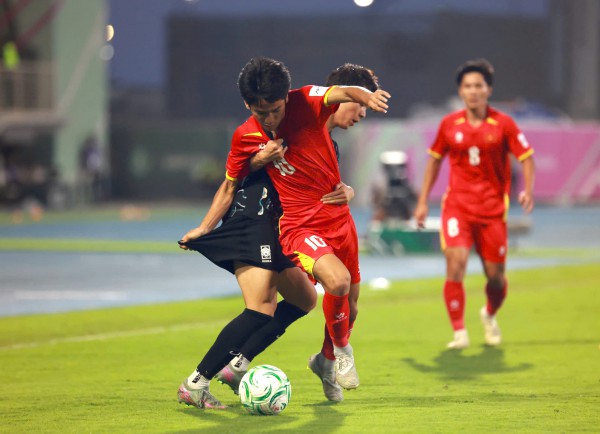 Thái Lan gọi ‘ngoại binh’ từ Nhật Bản, đội hình cực mạnh đấu U.23 Việt Nam tại giải Trung Quốc