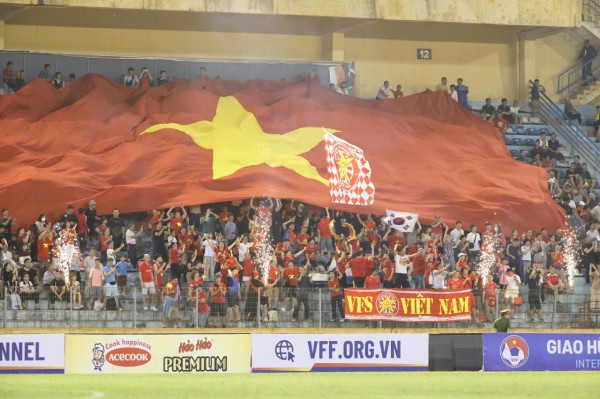 Thầy cũ của Xuân Son: ‘Sức nóng sân Thiên Trường sẽ khiến Malaysia chịu áp lực cực lớn khi đấu Việt Nam’ Thầy cũ của Xuân Son: ‘Sức nóng sân Thiên Trường sẽ khiến Malaysia chịu áp lực cực lớn khi đấu Việt Nam’