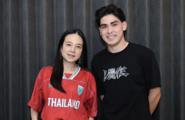 Madam Pang 'săn' thành công Thái kiều đẳng cấp từng khoác áo U.21 Thụy Điển, Việt Nam phải cẩn trọng Madam Pang 'săn' thành công Thái kiều đẳng cấp từng khoác áo U.21 Thụy Điển, Việt Nam phải cẩn trọng