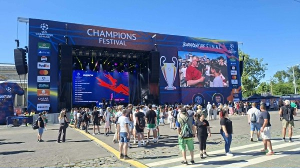Chung kết Champions League: Arsenal đại chiến PSG, Budapest ‘căng mình’ đón siêu bão bóng đá Chung kết Champions League: Arsenal đại chiến PSG, Budapest ‘căng mình’ đón siêu bão bóng đá
