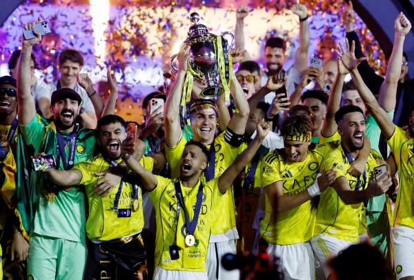 Ronaldo chơi cực hay, cùng Al Nassr vô địch Saudi Pro League Ronaldo chơi cực hay, cùng Al Nassr vô địch Saudi Pro League